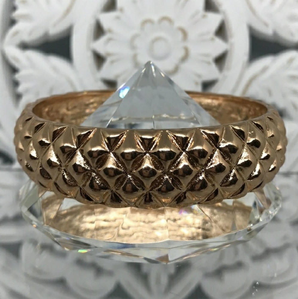 NWOT Bangle